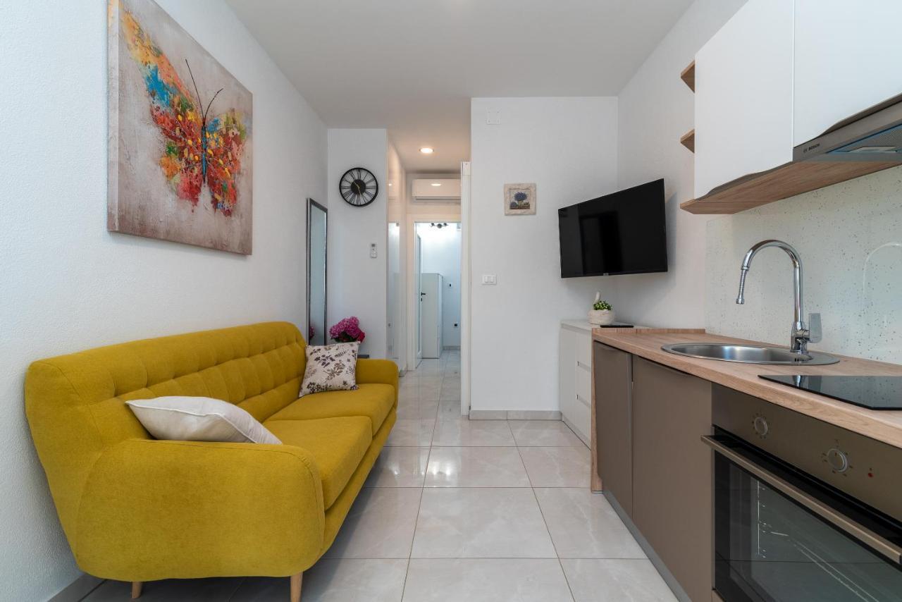 Apartment Leo Trogir Exterior photo